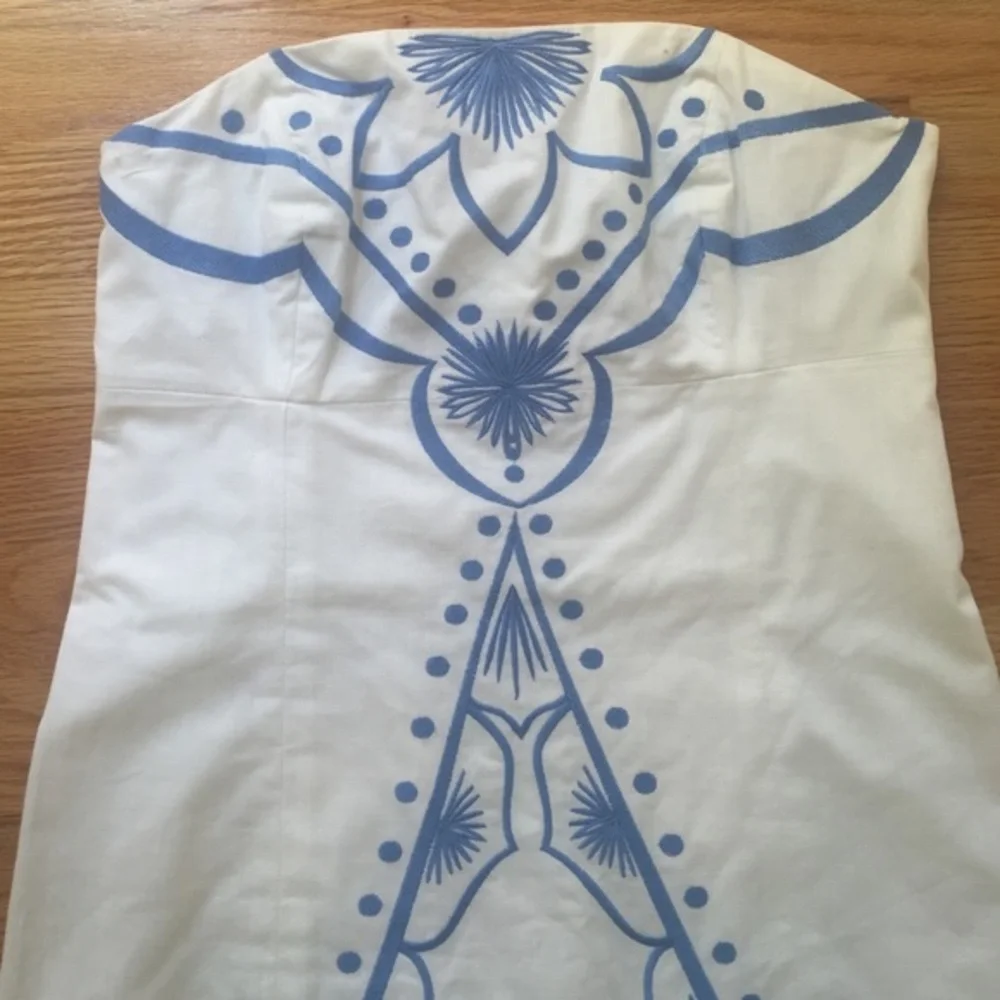 "Bowen" White & Blue Embroidered Strapless Dress - Picture 2 of 6